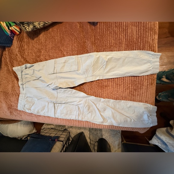 H&M Men's Light Gray Cargo Pants - Picture 2 of 3